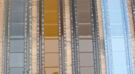 玻璃踢腳線.png 玻璃踢腳線.png